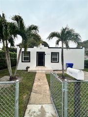 1036 NW 47th Ter, Miami, FL 33127