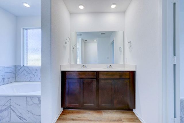 618 Waterway, Hutto, TX 78634