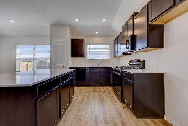 618 Waterway, Hutto, TX 78634