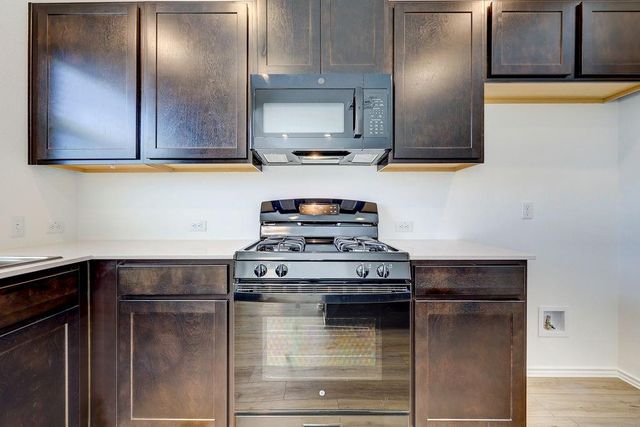 618 Waterway, Hutto, TX 78634