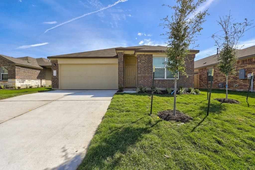618 Waterway, Hutto, TX 78634