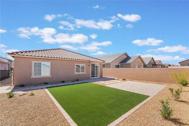 94 Cadence Crest Avenue, Henderson, NV 89011