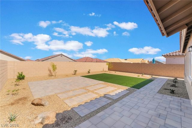 94 Cadence Crest Avenue, Henderson, NV 89011