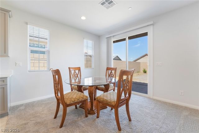 94 Cadence Crest Avenue, Henderson, NV 89011