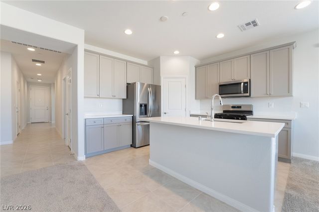 94 Cadence Crest Avenue, Henderson, NV 89011