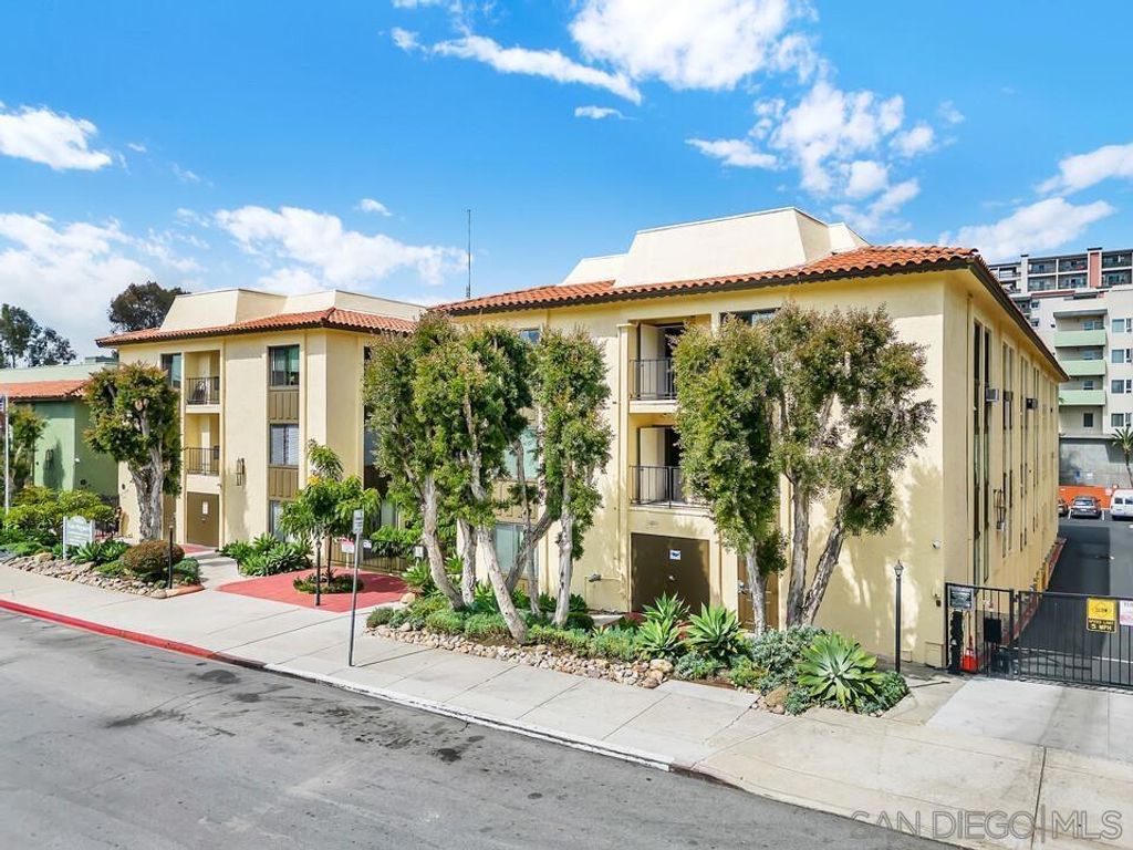 Image 2 of property listing at 3776 Alabama C212, San Diego, CA 92104