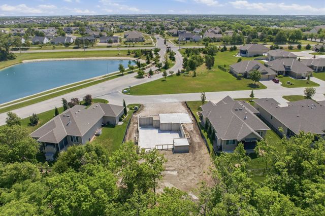 6233 E Central Park Ct., Bel Aire, KS 67220