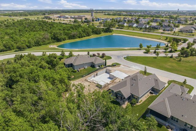 6233 E Central Park Ct., Bel Aire, KS 67220