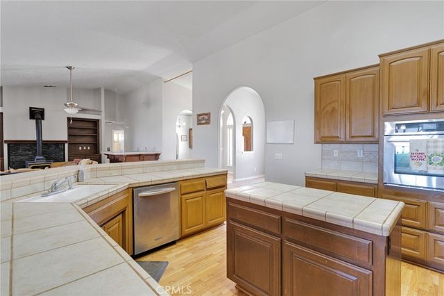 1220 Hollister, Pinon Hills, CA 92372
