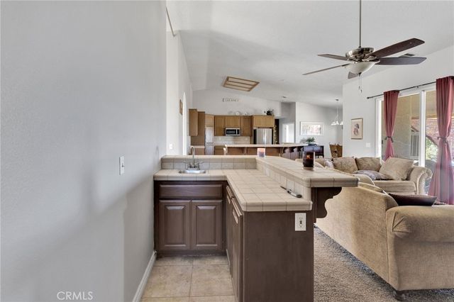 1220 Hollister, Pinon Hills, CA 92372