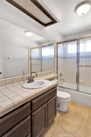 1220 Hollister, Pinon Hills, CA 92372