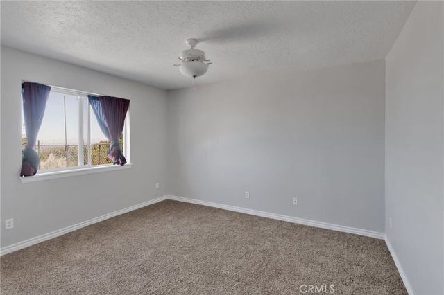 1220 Hollister, Pinon Hills, CA 92372