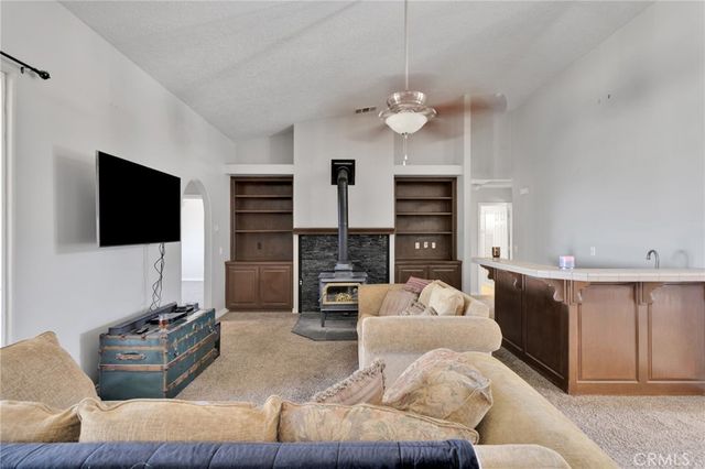 1220 Hollister, Pinon Hills, CA 92372