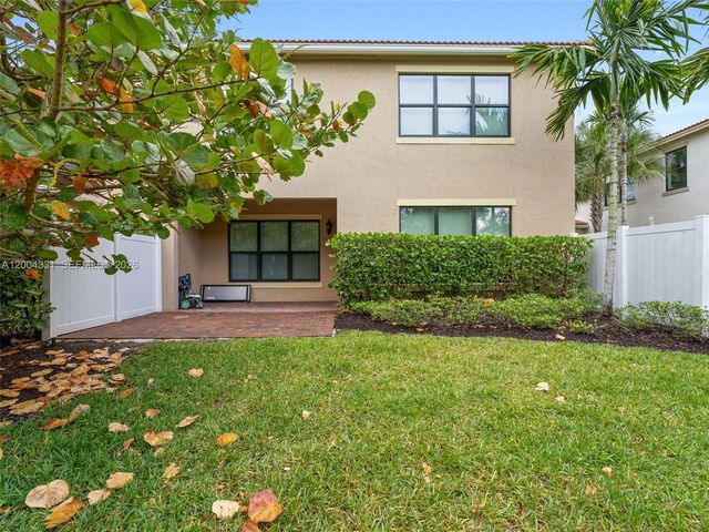 10105 Brickhill Drive, Boca Raton, FL 33428