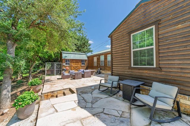 163 Molina Rd, Kerrville, TX 78028