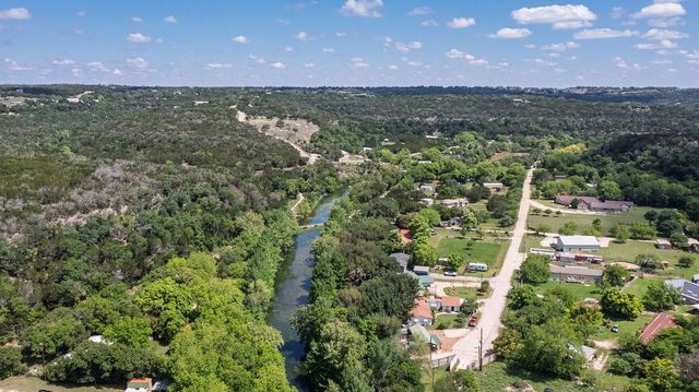 163 Molina Rd, Kerrville, TX 78028