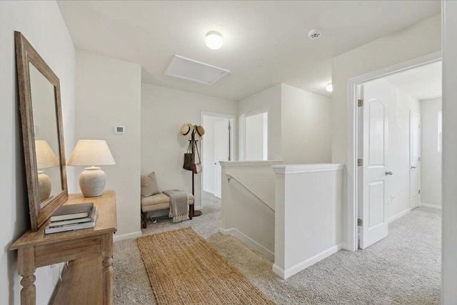 216 Wayfair Lane, Wellford, SC 29385