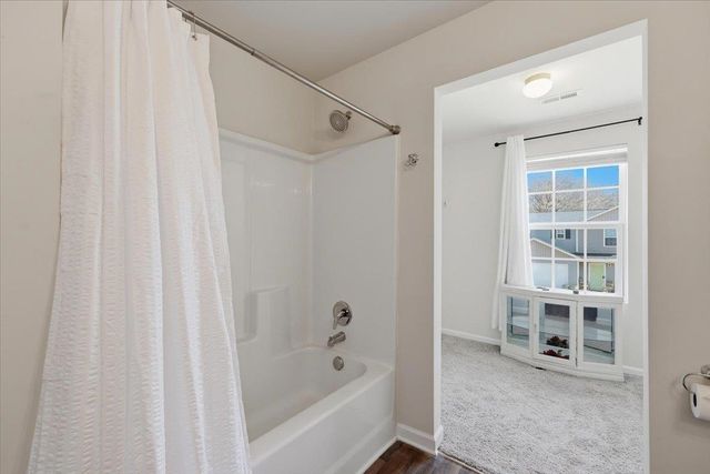 216 Wayfair Lane, Wellford, SC 29385