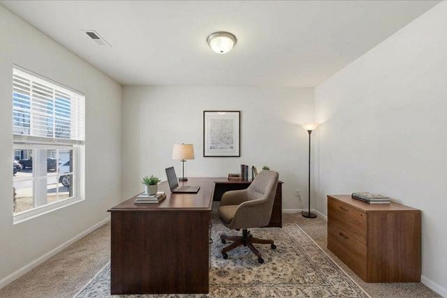 216 Wayfair Lane, Wellford, SC 29385