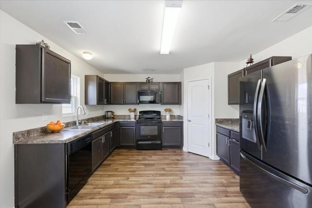 216 Wayfair Lane, Wellford, SC 29385