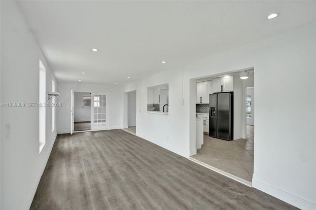 5810 NW 81st Ave, Tamarac, FL 33321