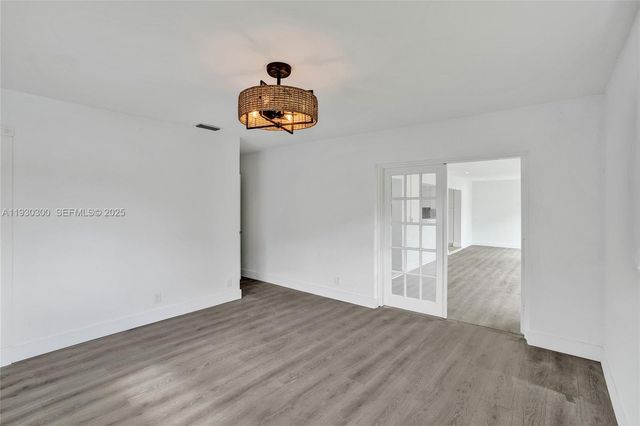 5810 NW 81st Ave, Tamarac, FL 33321