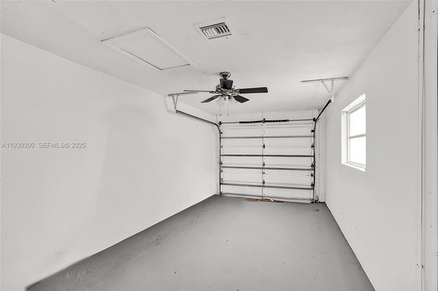 5810 NW 81st Ave, Tamarac, FL 33321