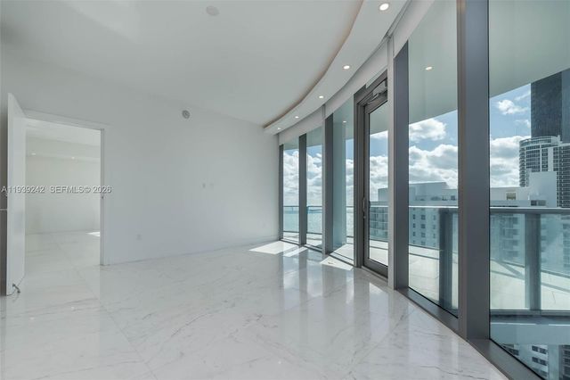 17475 Collins Avenue 2003, Sunny Isles Beach, FL 33160