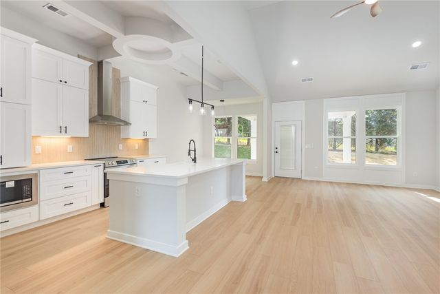 215 Moore Road, Liberty, SC 29657