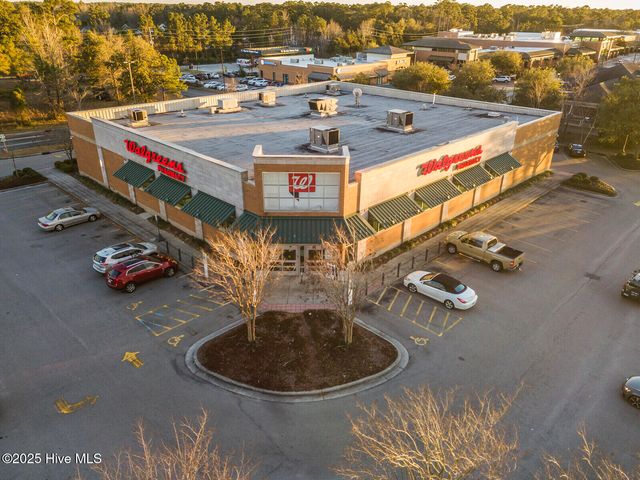 7600 Plantation Road, Wilmington, NC 28411