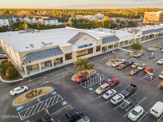 7600 Plantation Road, Wilmington, NC 28411