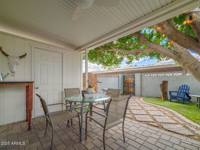 4001 E Campbell Avenue, Phoenix, AZ 85018