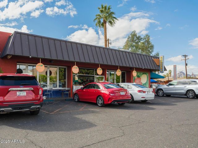 4001 E Campbell Avenue, Phoenix, AZ 85018