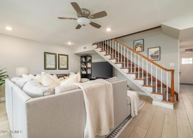 4001 E Campbell Avenue, Phoenix, AZ 85018