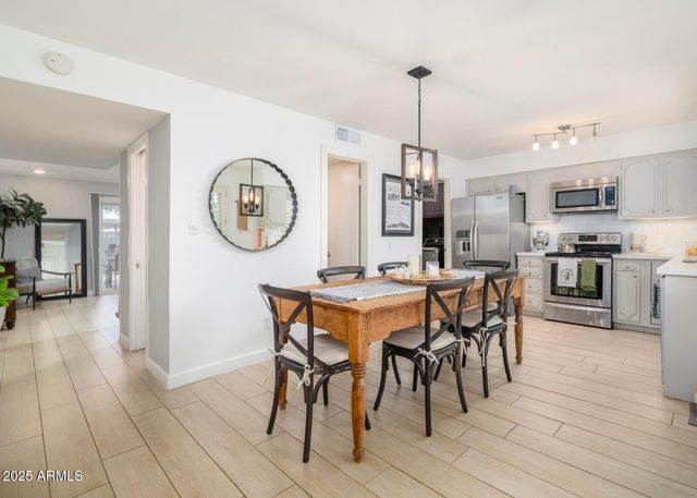 4001 E Campbell Avenue, Phoenix, AZ 85018