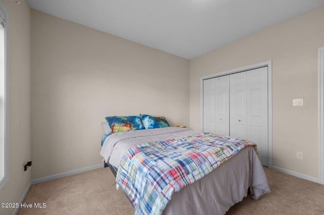 102 Lilac Lane, Richlands, NC 28574