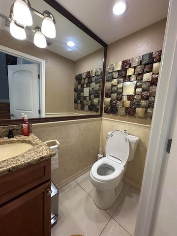8 ELTON Place, Boynton Beach, FL 33426