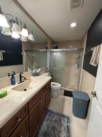 8 ELTON Place, Boynton Beach, FL 33426