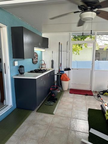 8 ELTON Place, Boynton Beach, FL 33426