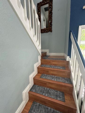 8 ELTON Place, Boynton Beach, FL 33426