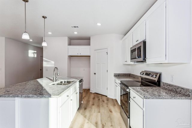 5360 Pond Creek Rd, Milton, FL 32570