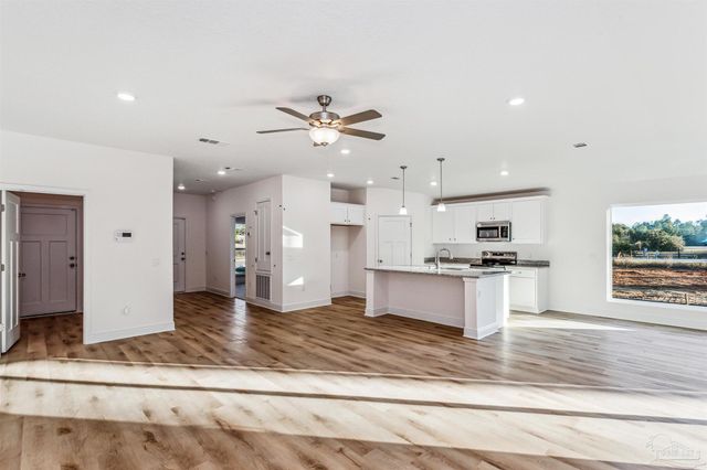 5360 Pond Creek Rd, Milton, FL 32570