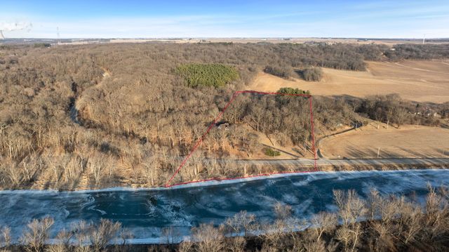 959 N River Road, Oregon, IL 61061