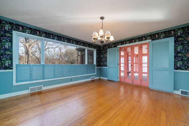 959 N River Road, Oregon, IL 61061