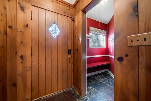 959 N River Road, Oregon, IL 61061