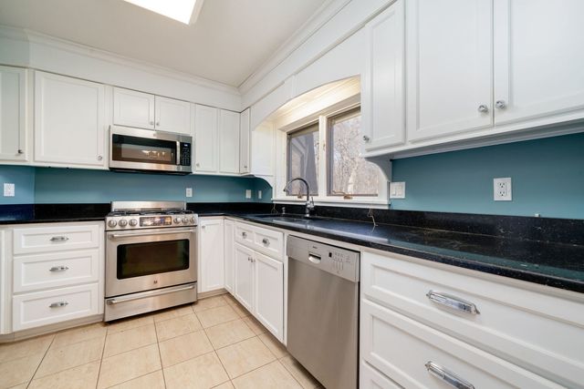 959 N River Road, Oregon, IL 61061