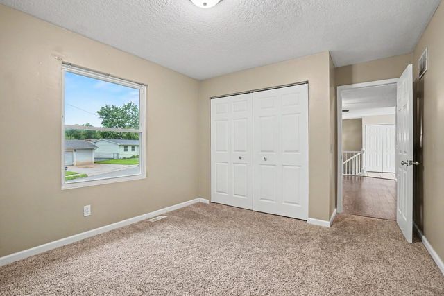 5703 N Linwood Avenue 0, Davenport, IA 52806