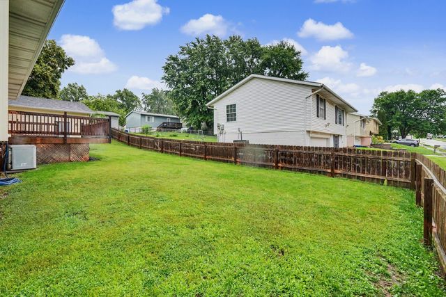 5703 N Linwood Avenue 0, Davenport, IA 52806