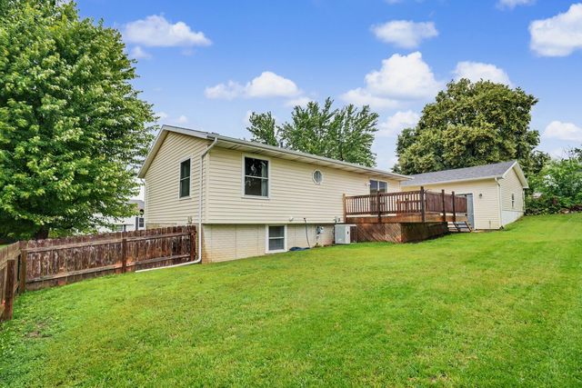 5703 N Linwood Avenue 0, Davenport, IA 52806