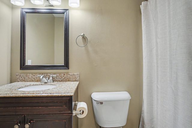 5703 N Linwood Avenue 0, Davenport, IA 52806